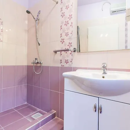 Apartman Dina Póla