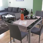 Dina Apartamento