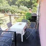 Apartamento Dina *