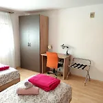 Dina Apartamento Pula