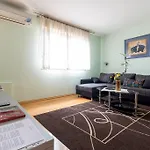 Dina Apartamento